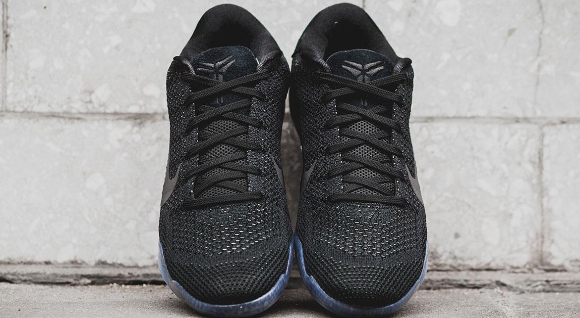 All black low top kobes online